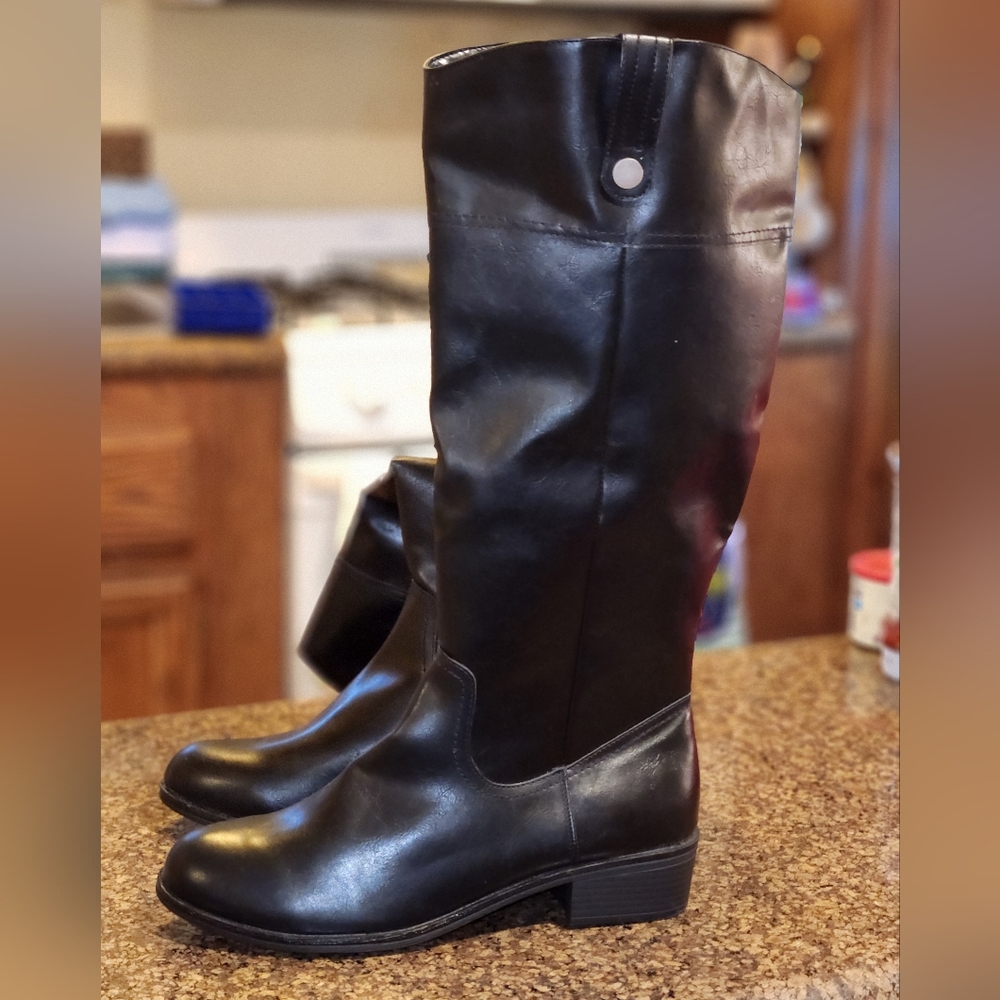 NWT St. Johns Bay Black Knee-High Boots Size 12 Medium